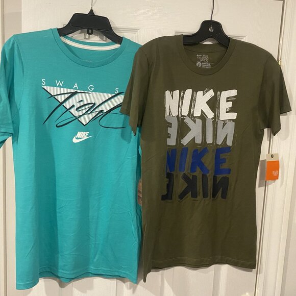 Nike 3 set of tee shirts Regular and slim Fit size small - Picture 4 of 4